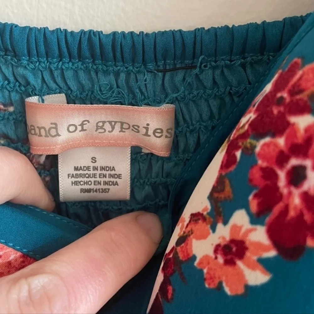 Wide leg floral jumpsuit - Picture 3 of 9